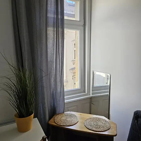 Stylish Riverside Hostel Budapeşte