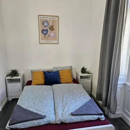 Stylish Riverside Hostel Budapeşte