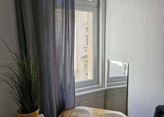 Stylish Riverside Hostel Budapeşte
