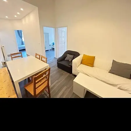 Stylish Riverside بيت شباب بودابست