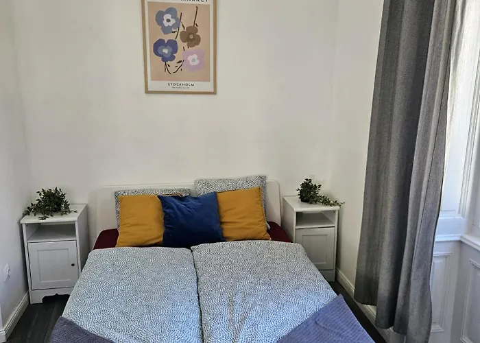 Stylish Riverside Albergue Budapeste